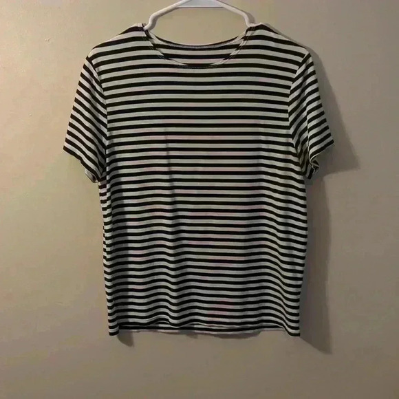 Non branded shirt, medium size, black and white stripes - Picture 2 of 3